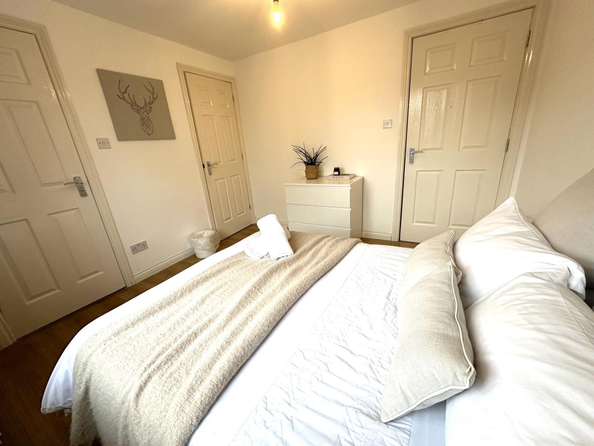 Private Room With En-Suite And Parking In Shared Flat Glasgow Exterior photo