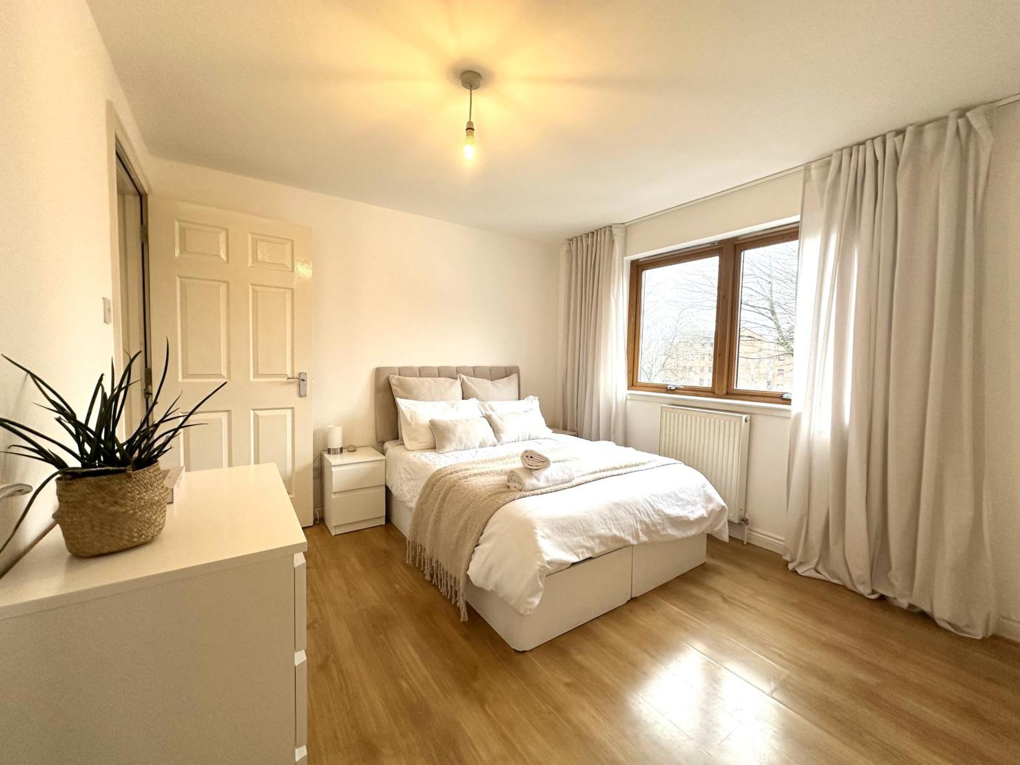 Private Room With En-Suite And Parking In Shared Flat Glasgow Exterior photo